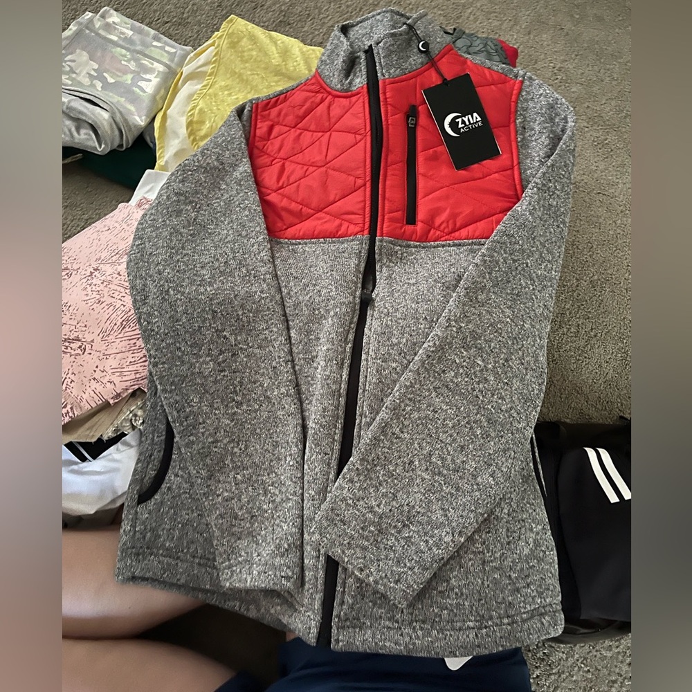 Zyia Gray Ash Cabin jacket size small, fits like an xs. Brand new with tags.